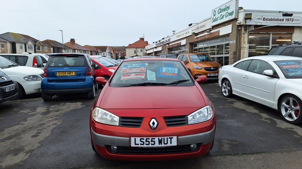 Renault Megane Cc 1.9 Dci Dynamique Hardtop Convertible Fr Red