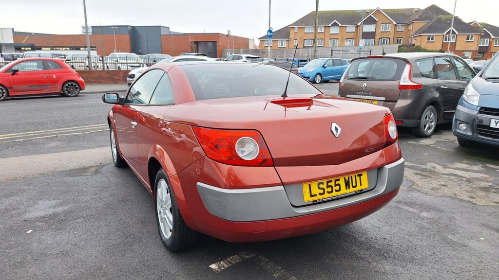 Renault Megane Cc 1.9 Dci Dynamique Hardtop Convertible Fr Red #5