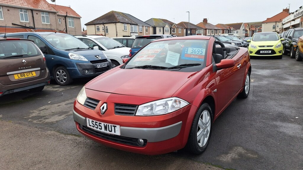 Renault Megane Cc 1.9 Dci Dynamique Hardtop Convertible Fr Red #2