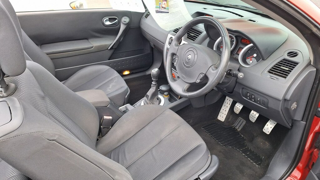 Renault Megane Cc 1.9 Dci Dynamique Hardtop Convertible Fr Red #6