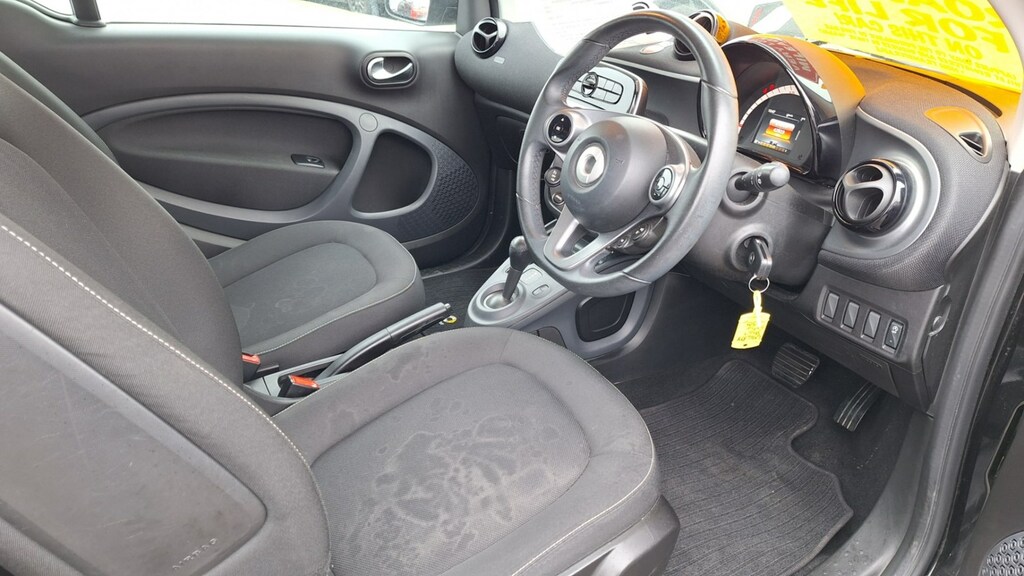 Smart Fortwo Coupe Coupe 1.0 Passion From 7,195 Retail P White #6