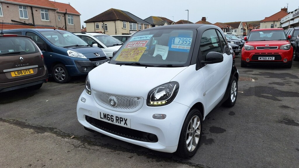 Smart Fortwo Coupe Coupe 1.0 Passion From 7,195 Retail P White #2