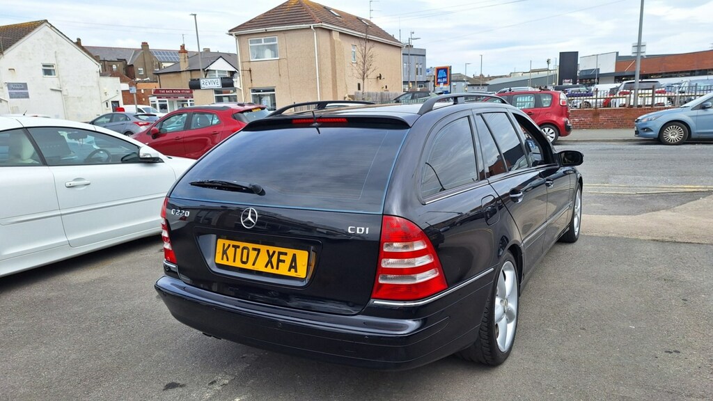 Mercedes-Benz C Class Estate C220 Cdi 2.2 Avantgarde Se From Black #4