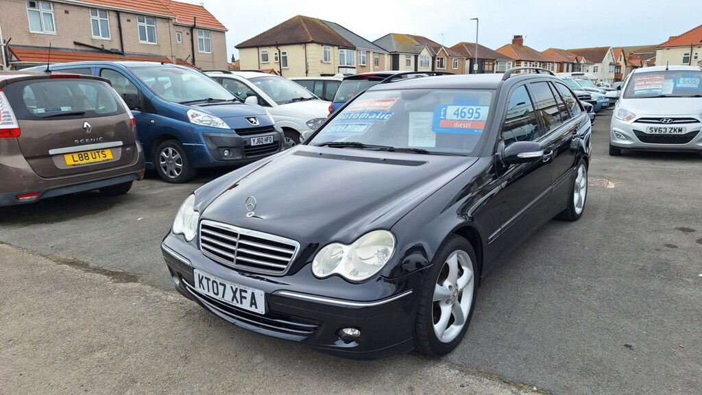 Mercedes-Benz C Class Estate C220 Cdi 2.2 Avantgarde Se From Black #2