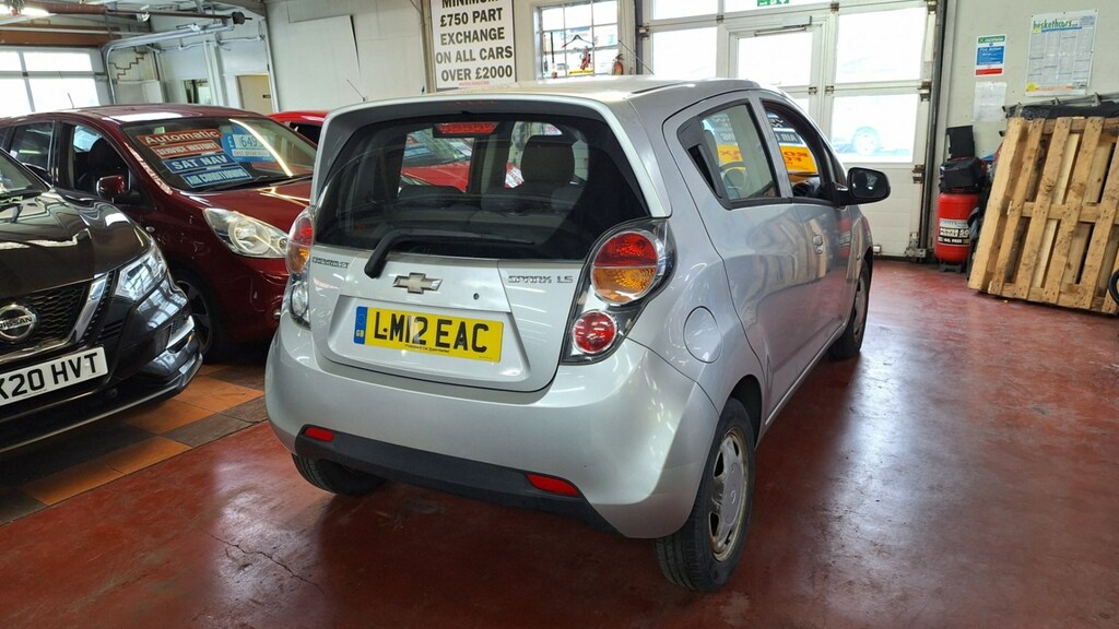 Chevrolet Spark 1.0 Ls 5-Door From 3,495 Retail Package Silver #4