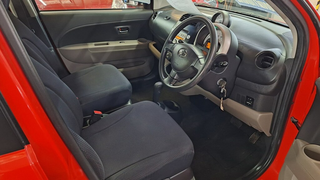 Daihatsu Sirion Hatchback Red #6