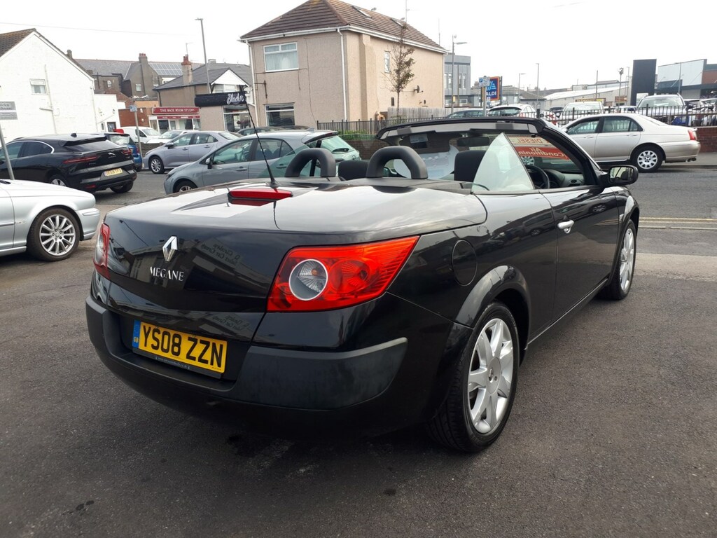 Renault Megane Megane Dynamique Dci 106 Black #4