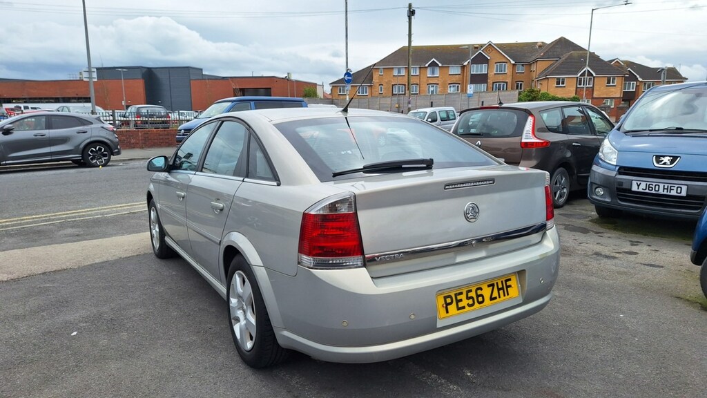 Vauxhall Vectra Hatchback Beige #5