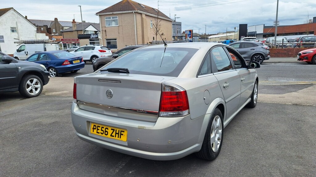 Vauxhall Vectra Hatchback Beige #4