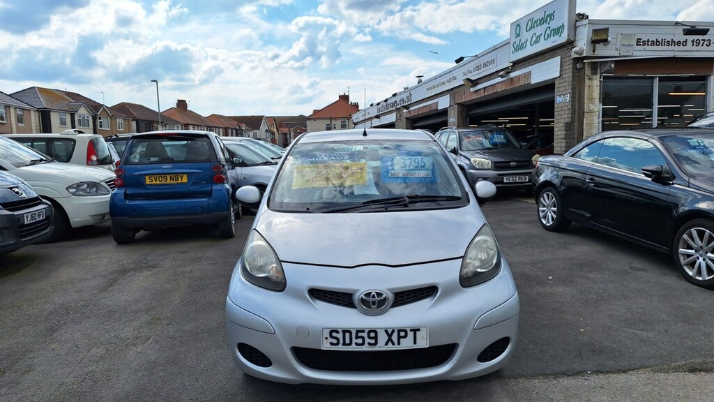 Toyota Aygo Hatchback Silver