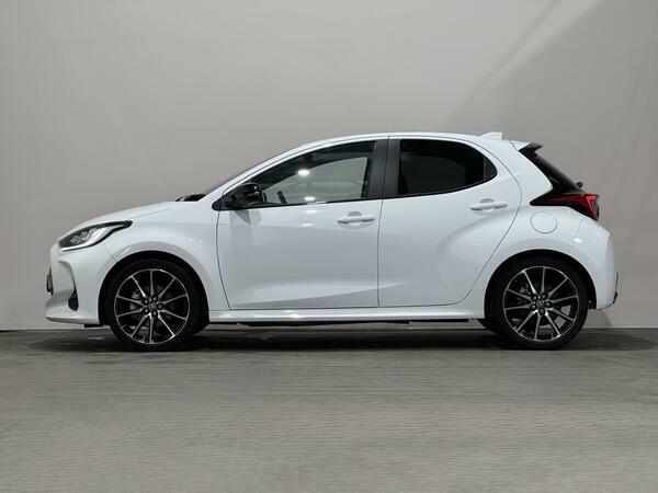 Toyota Yaris 1.5 Vvt-h Gr Sport Hatchback Hybrid E-c EJ73RSZ White #5
