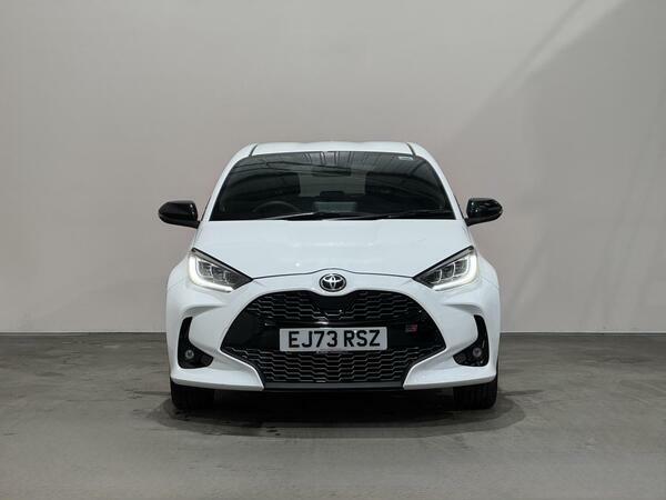 Toyota Yaris 1.5 Vvt-h Gr Sport Hatchback Hybrid E-c EJ73RSZ White #2