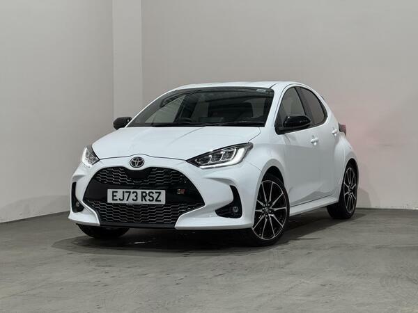 Toyota Yaris 1.5 Vvt-h Gr Sport Hatchback Hybrid E-c EJ73RSZ White #4
