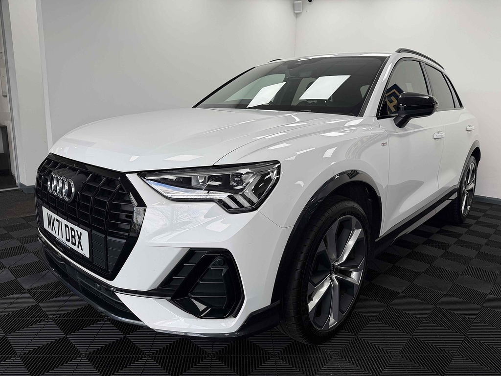 Audi Q3 Tfsi Cod Black Edition MK71DBX White #3