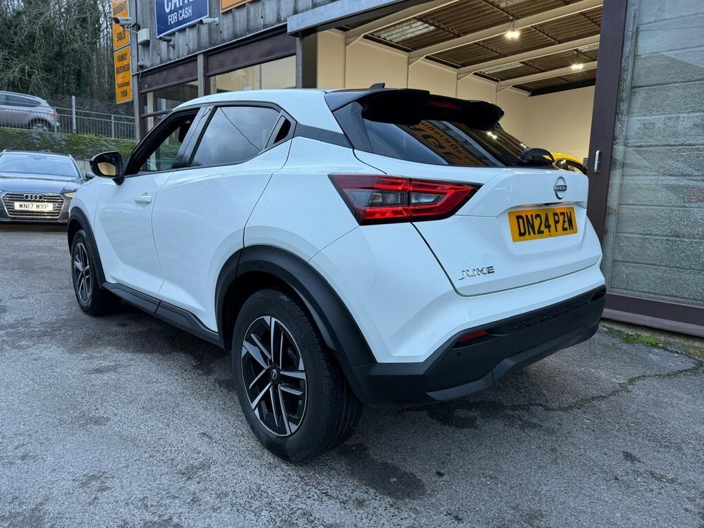 Nissan Juke 1.0 Dig-t N-connecta Euro 6 Ss DN24PZW White #4