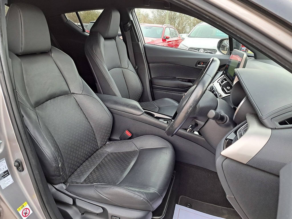 Toyota C-Hr Vvt-h Dynamic DA68FXV Silver #6