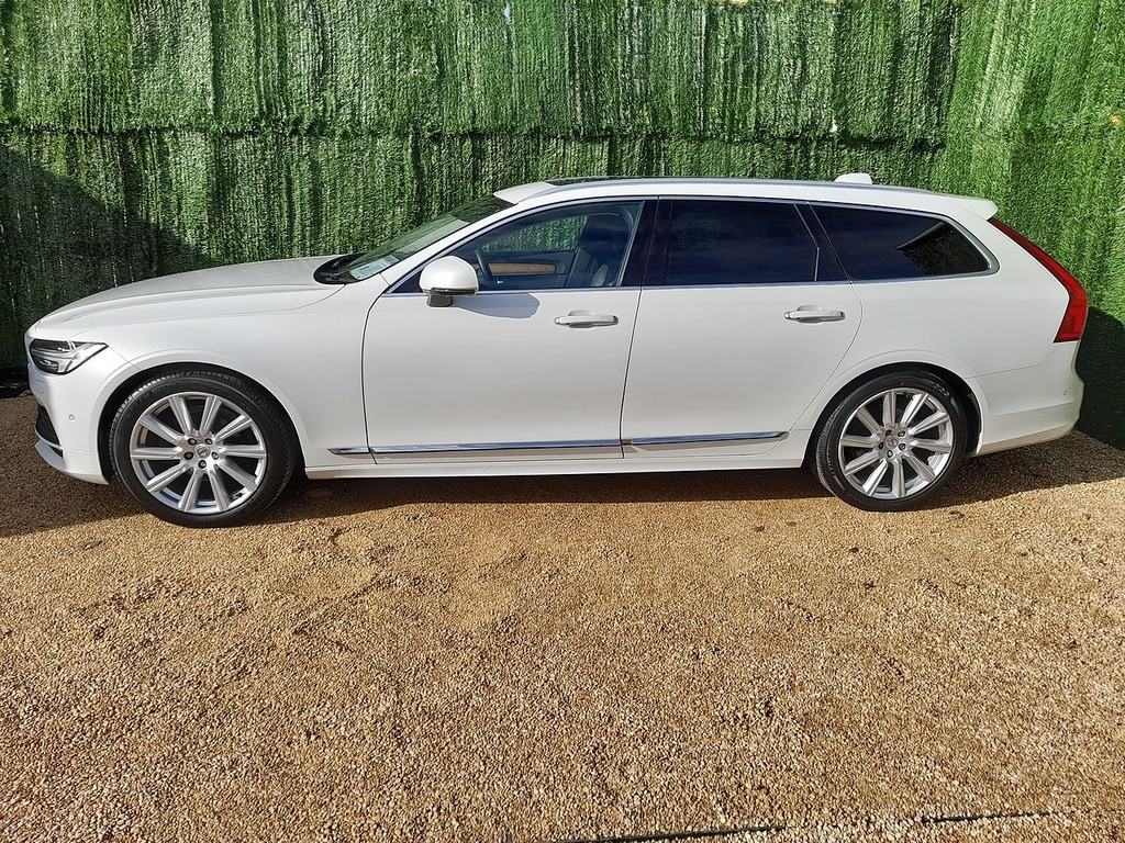 Volvo V90 D4 Inscription Plus WD69ERY White #4