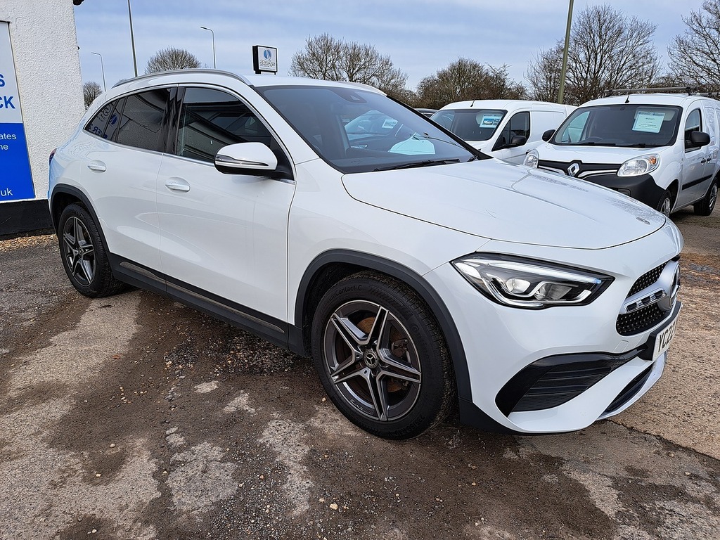 Mercedes-Benz GLA Class Gla200 Amg Line YC22MLJ White #5