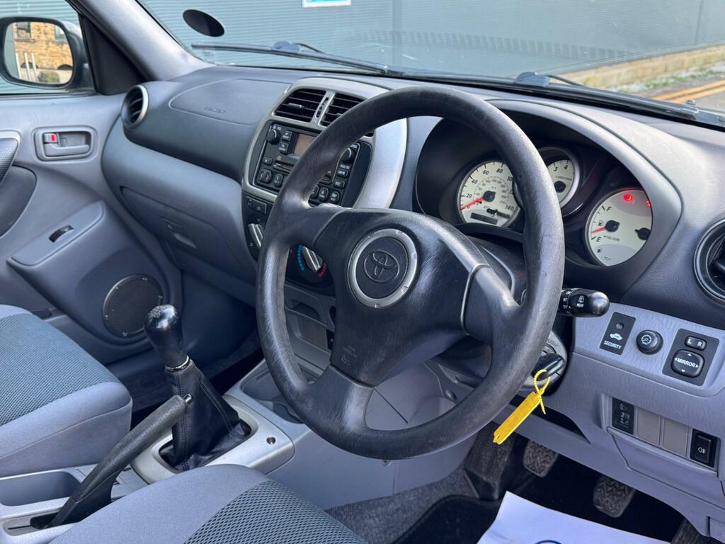Toyota Rav 4 Gx Beige #45