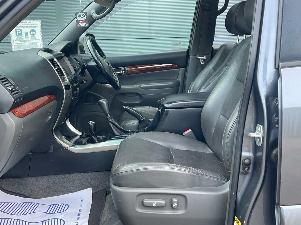 Toyota Land Cruiser 3L Lc3 Red #47
