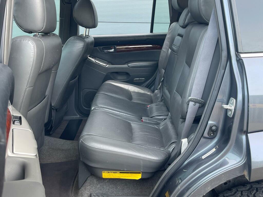 Toyota Land Cruiser 3L Lc3 Red #46