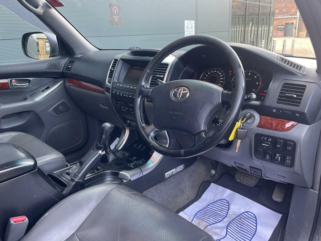 Toyota Land Cruiser 3L Lc3 Red #52
