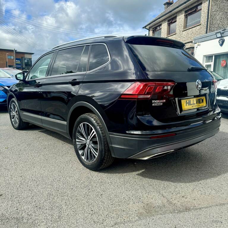 Volkswagen Tiguan Allspace 2.0 Tdi Se Nav Black #4
