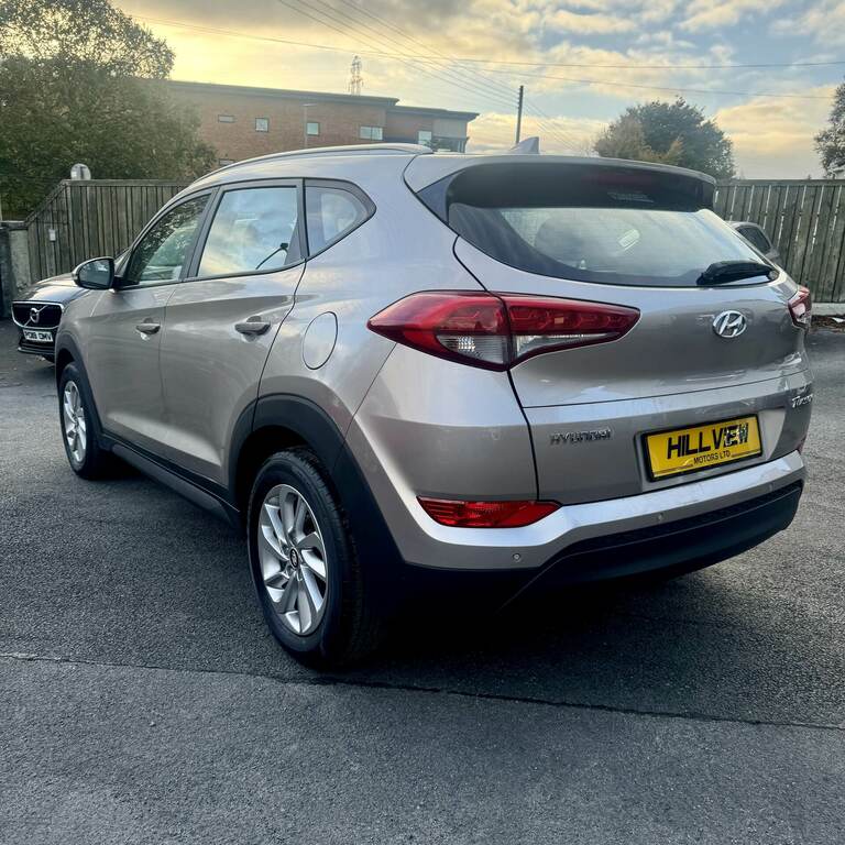 Hyundai Tucson 1.7 Crdi Blue Drive Se Nav 2Wd SM16HWP Brown #4