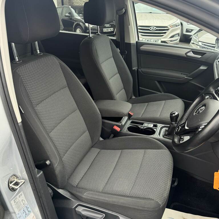 Volkswagen Touran 1.6 Tdi Se Silver #6
