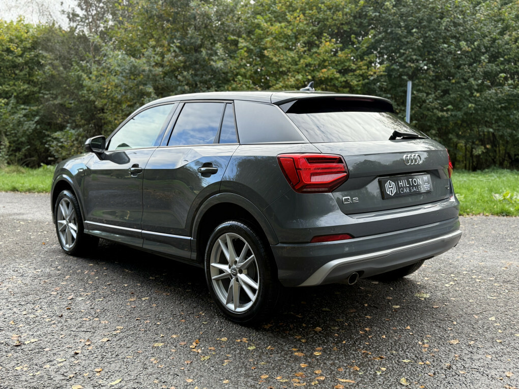 Audi Q2 S Line Tdi ST67OTE #5
