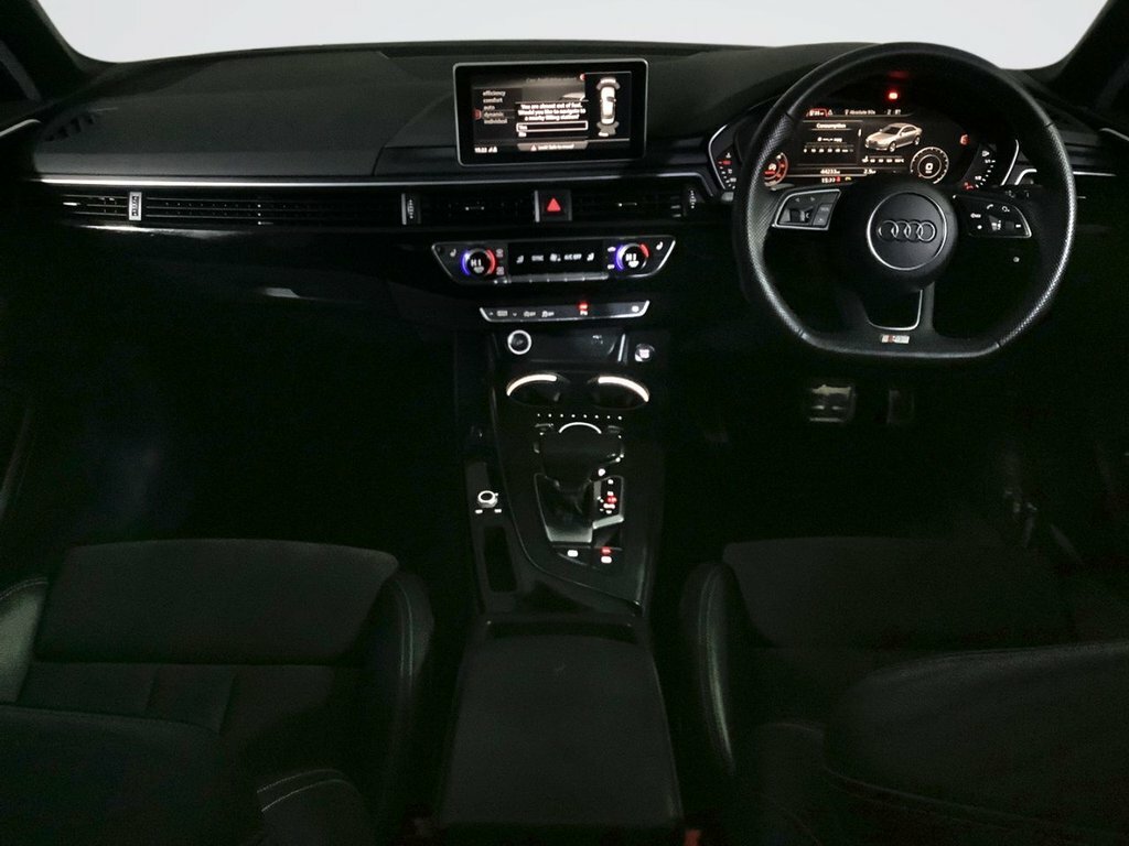 Audi A4 2L Black Edition WU69EXG White #3