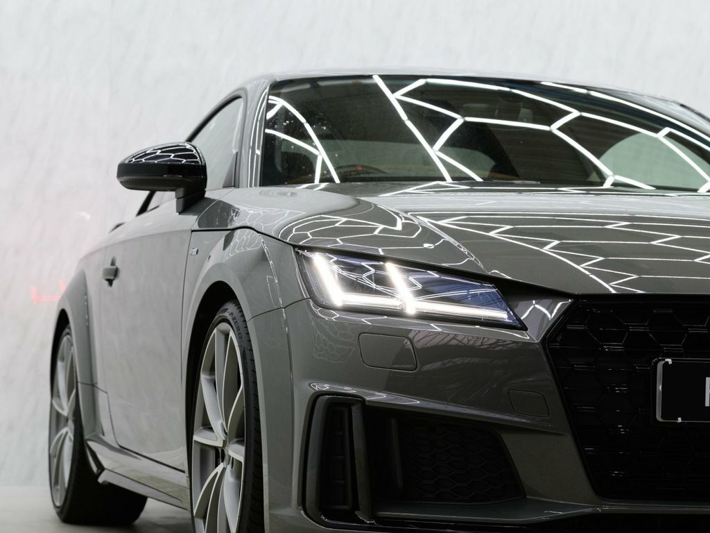 Audi TT 2L Final Edition Grey #2