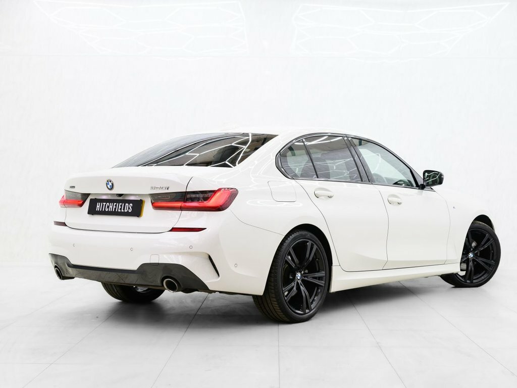 BMW 3 Series 2L M Sport YA21DXK White #6