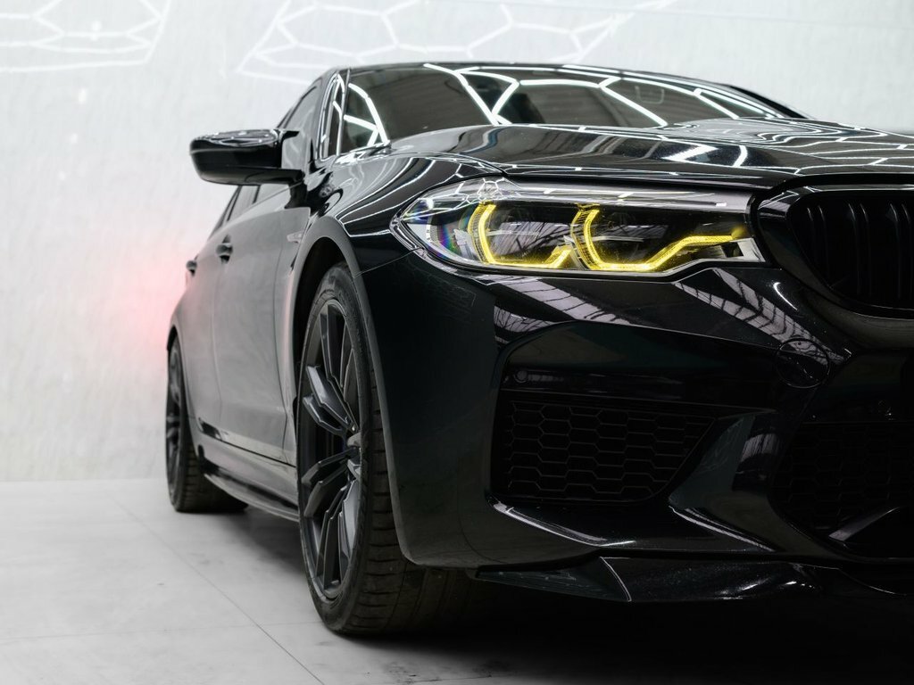 BMW M5 4.4L Null YB68ZDW Black #2