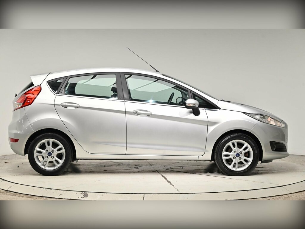 Ford Fiesta 1.5 Tdci Zetec Euro 5 Silver #4