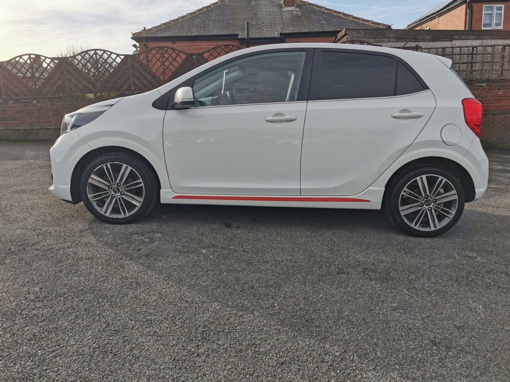 Kia Picanto 1L Gt-line PE67AZW White #4