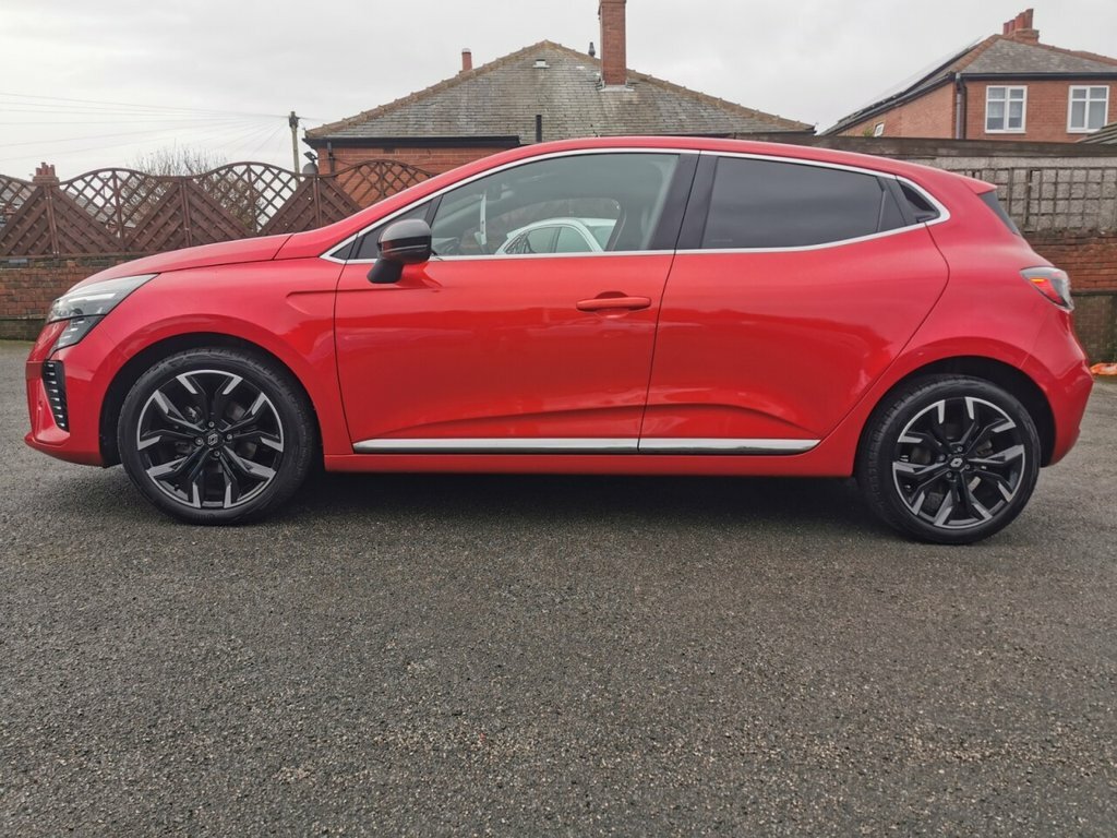 Renault Clio 1L Techno WK73UGF Red #5