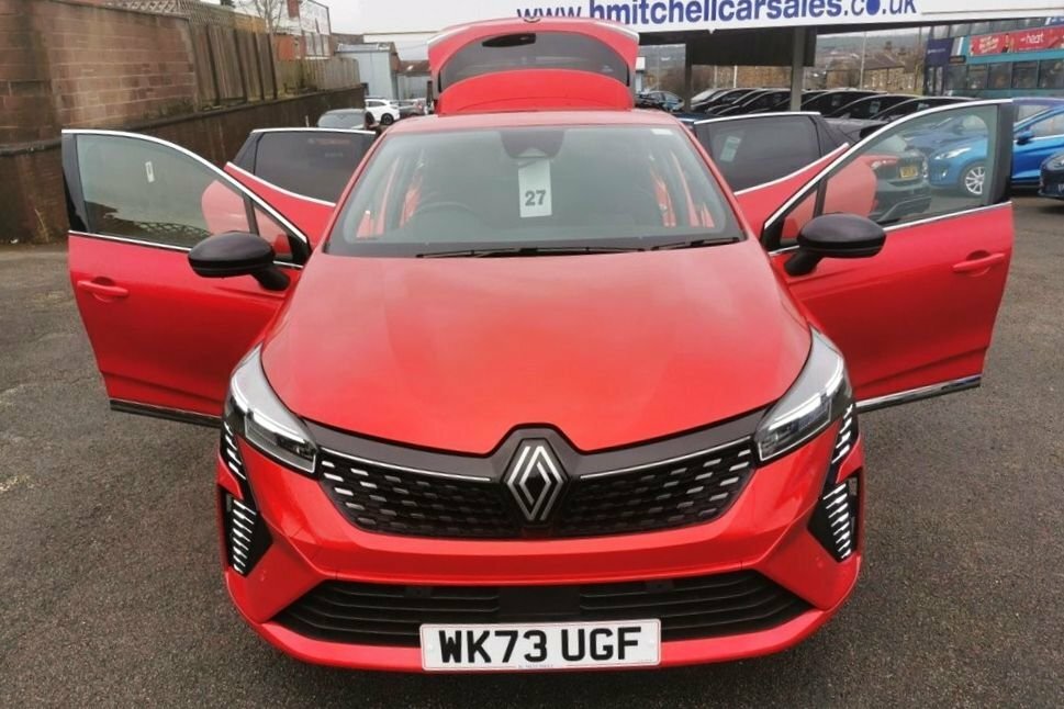 Renault Clio 1L Techno Red