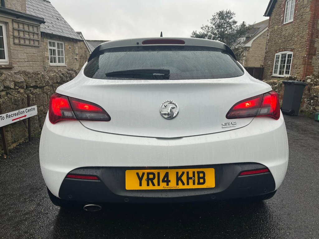 Vauxhall Astra 1.4T Sri Coupe Euro 5 Ss 140 White #5