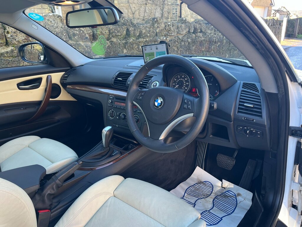 BMW 1 Series 2.0 118D Sport Coupe Steptronic Euro 5 EF10RRZ White #3