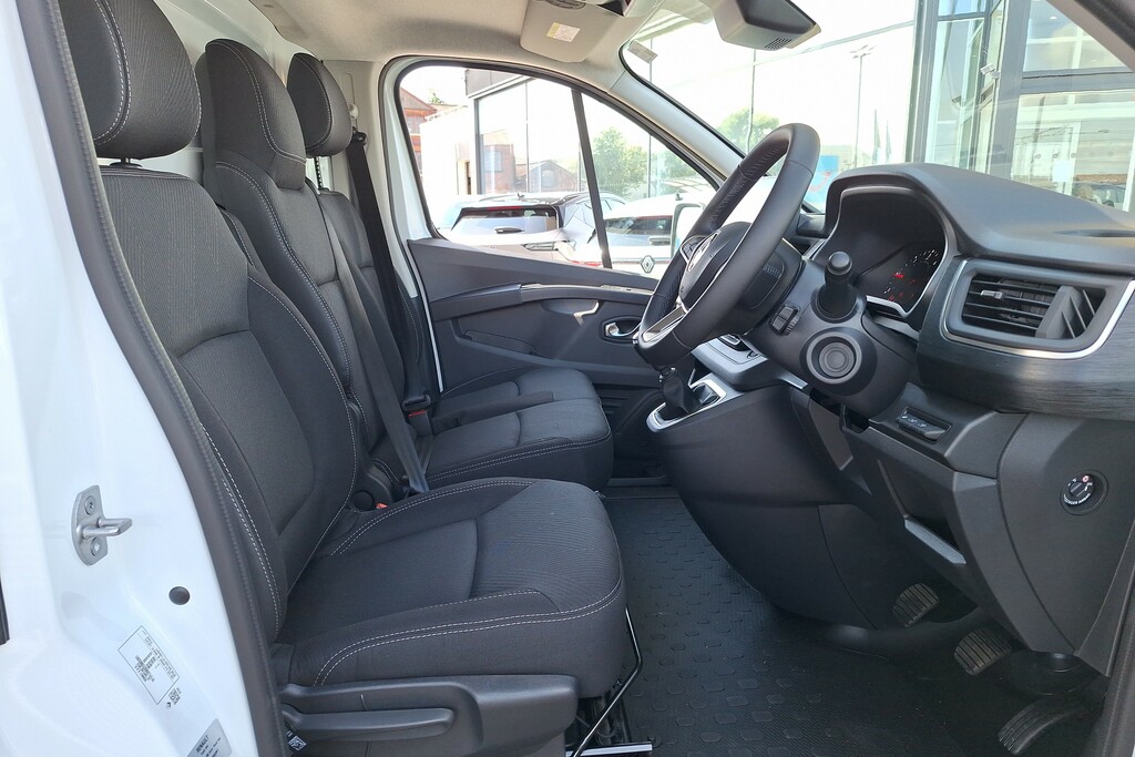 Renault Trafic Sl30 Blue Dci 150 Extra Safety Van BW24OFS White #3