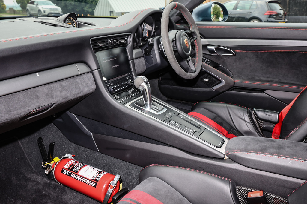 Porsche 911 Coupe Yellow #4