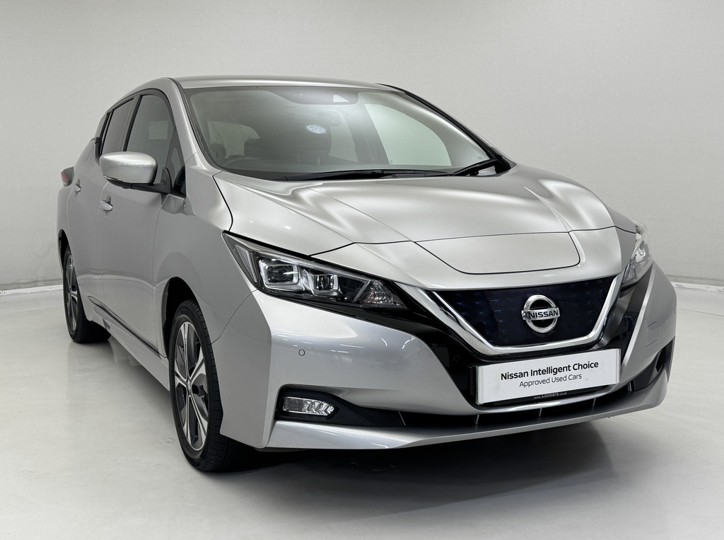 Nissan Leaf 160Kw E Tekna 62Kwh NL71ZKW Silver #2