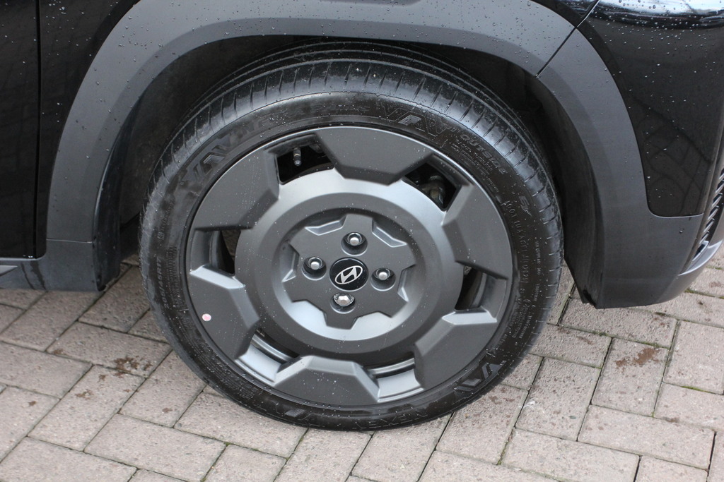 Hyundai Inster 85Kw Cross 49Kwh MV75XDX Black #5