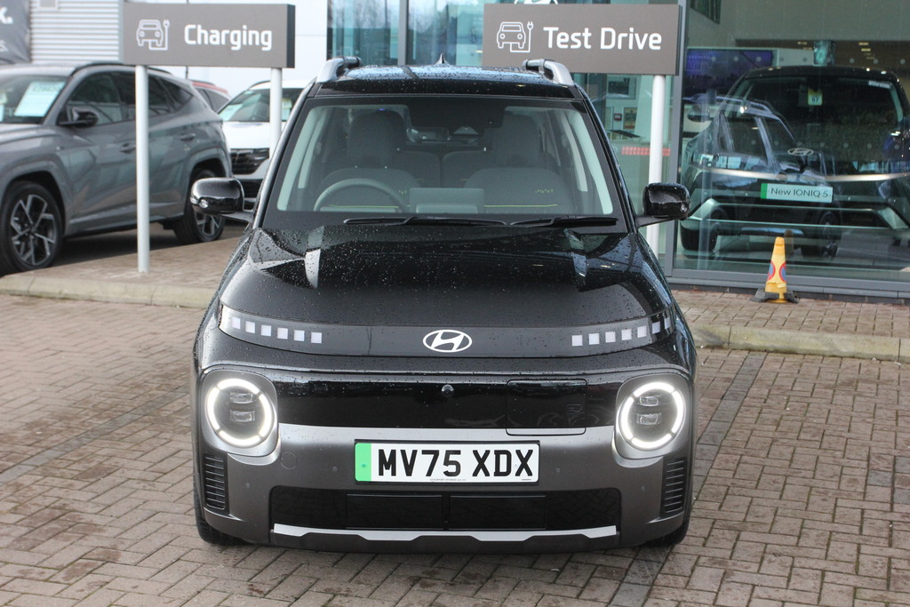 Hyundai Inster 85Kw Cross 49Kwh MV75XDX Black #2
