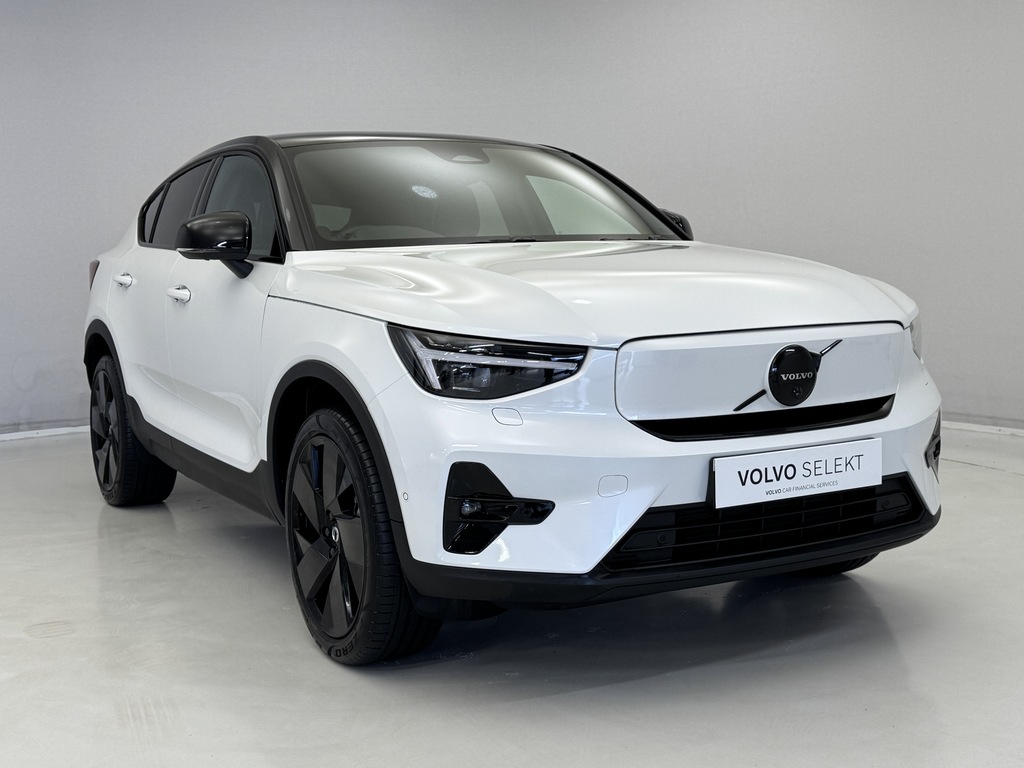 Volvo EC40 185Kw Ext Range Ultra Black Edition 82Kwh White
