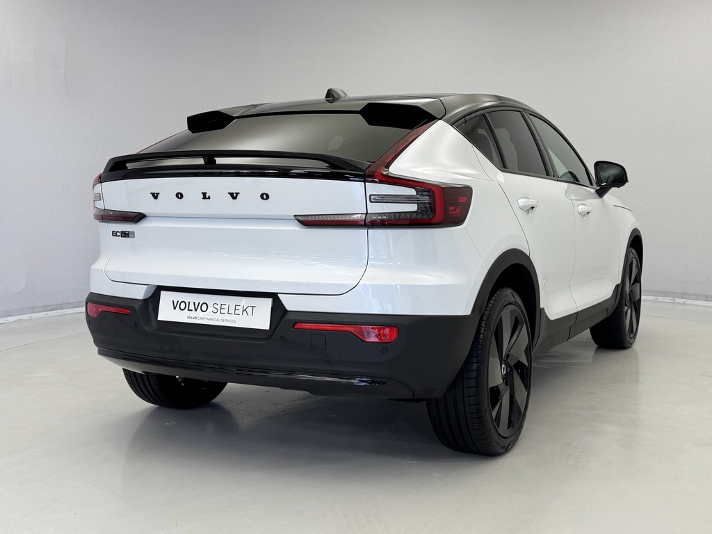 Volvo EC40 185Kw Ext Range Ultra Black Edition 82Kwh DU75XOH White #6