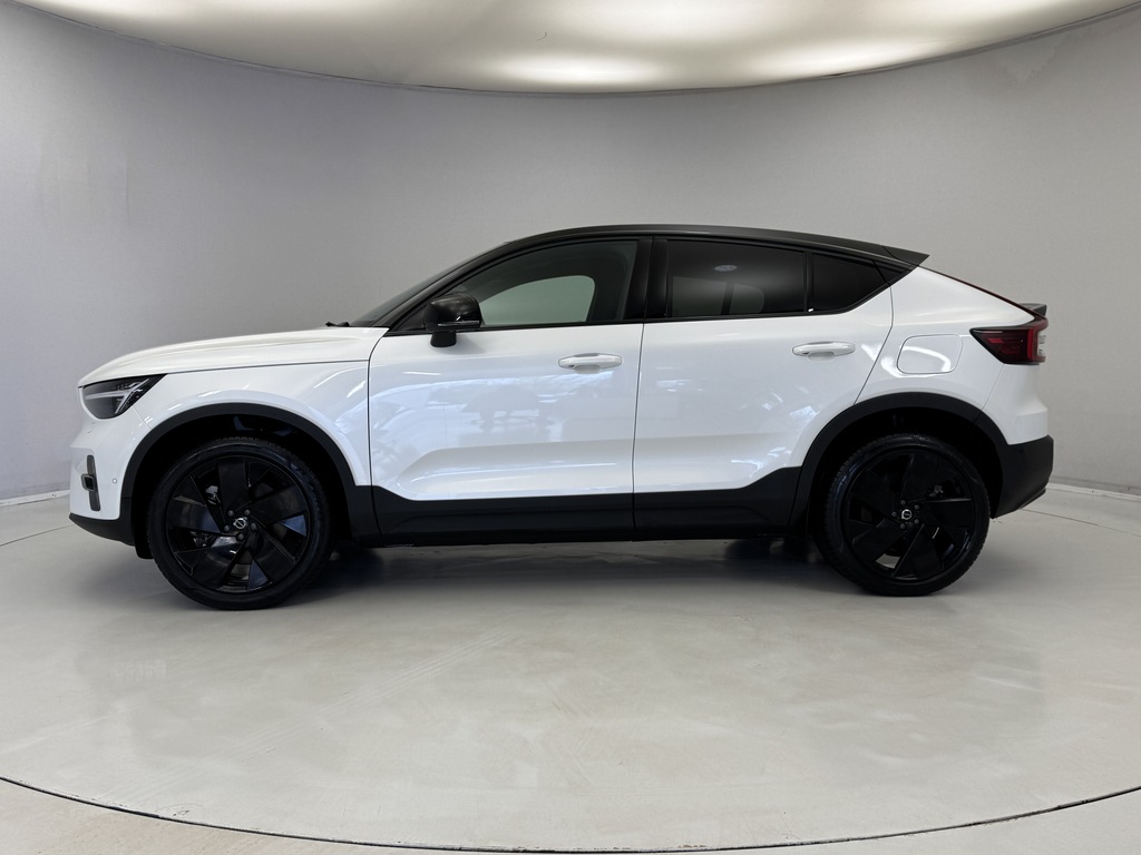 Volvo EC40 185Kw Ext Range Ultra Black Edition 82Kwh DU75XOH White #3