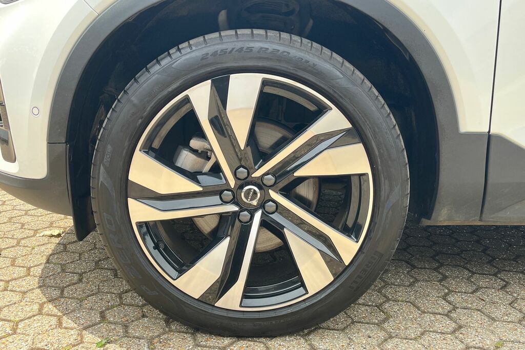 Volvo XC40 B3 Ultimate FG24DBO White #5