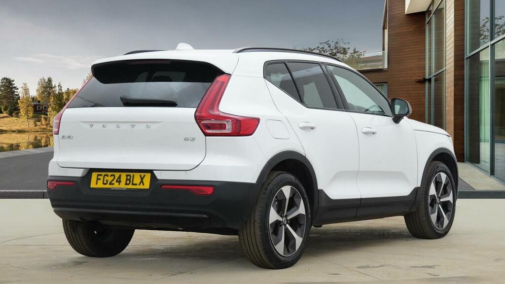 Volvo XC40 B3 Plus FG24BLX White #3
